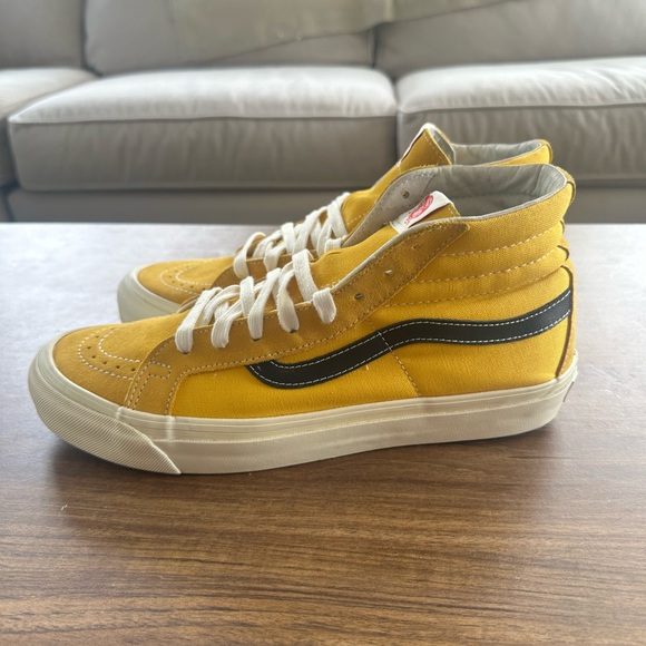 Rare Vans 10.5, Like New!! - Picture 3 of 5